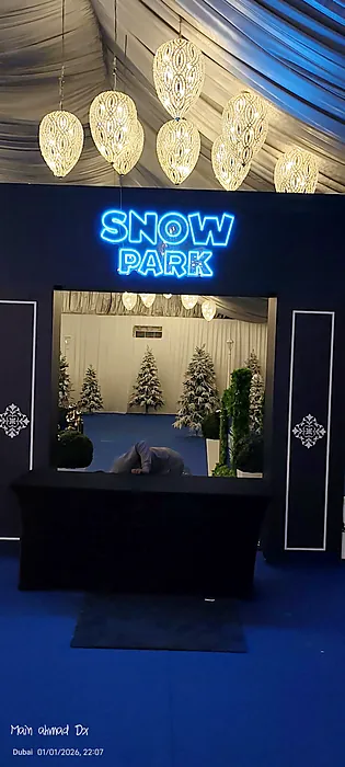 Snow Park entrance build